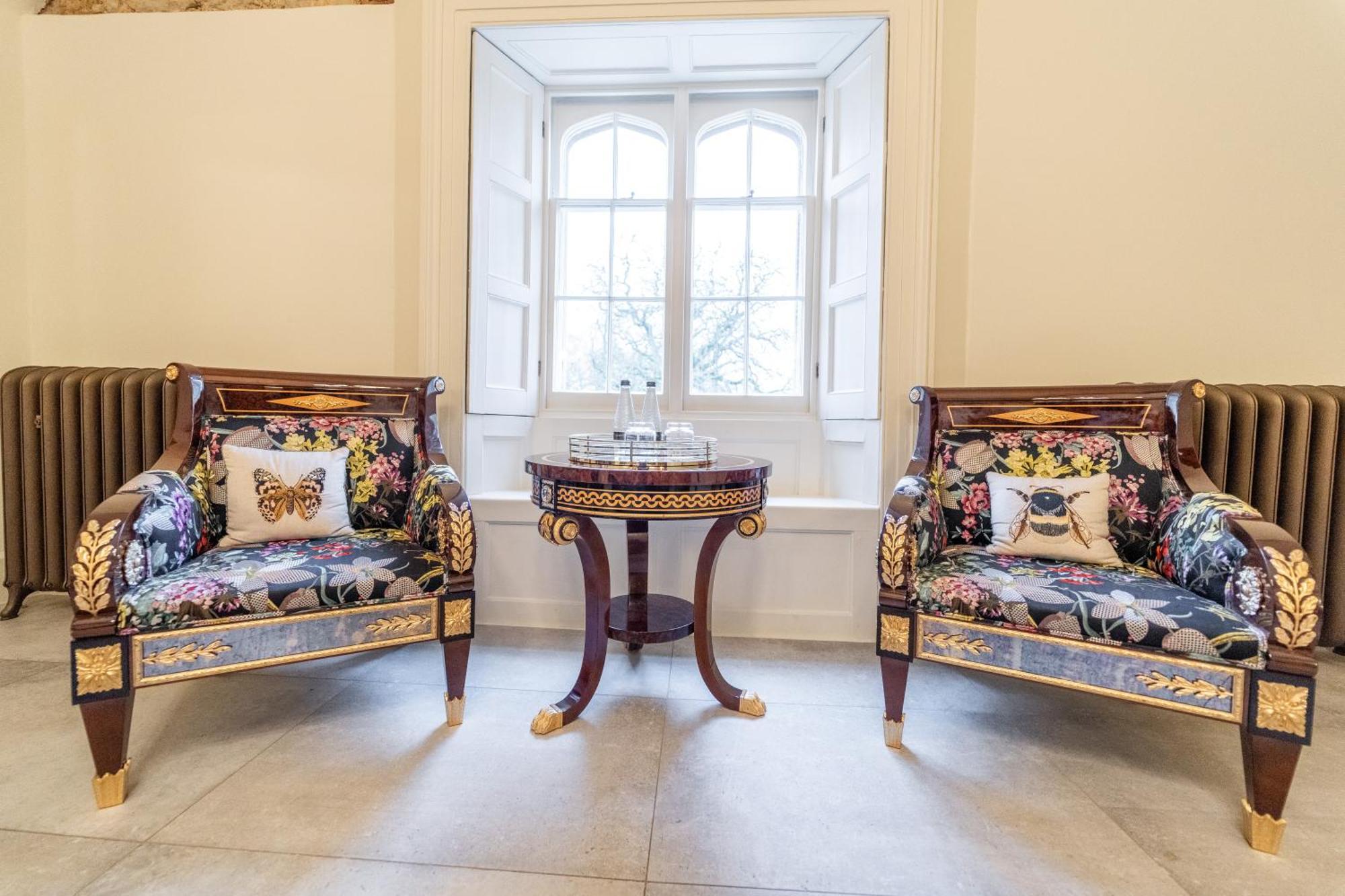 Weston Manor Hotel Kültér fotó