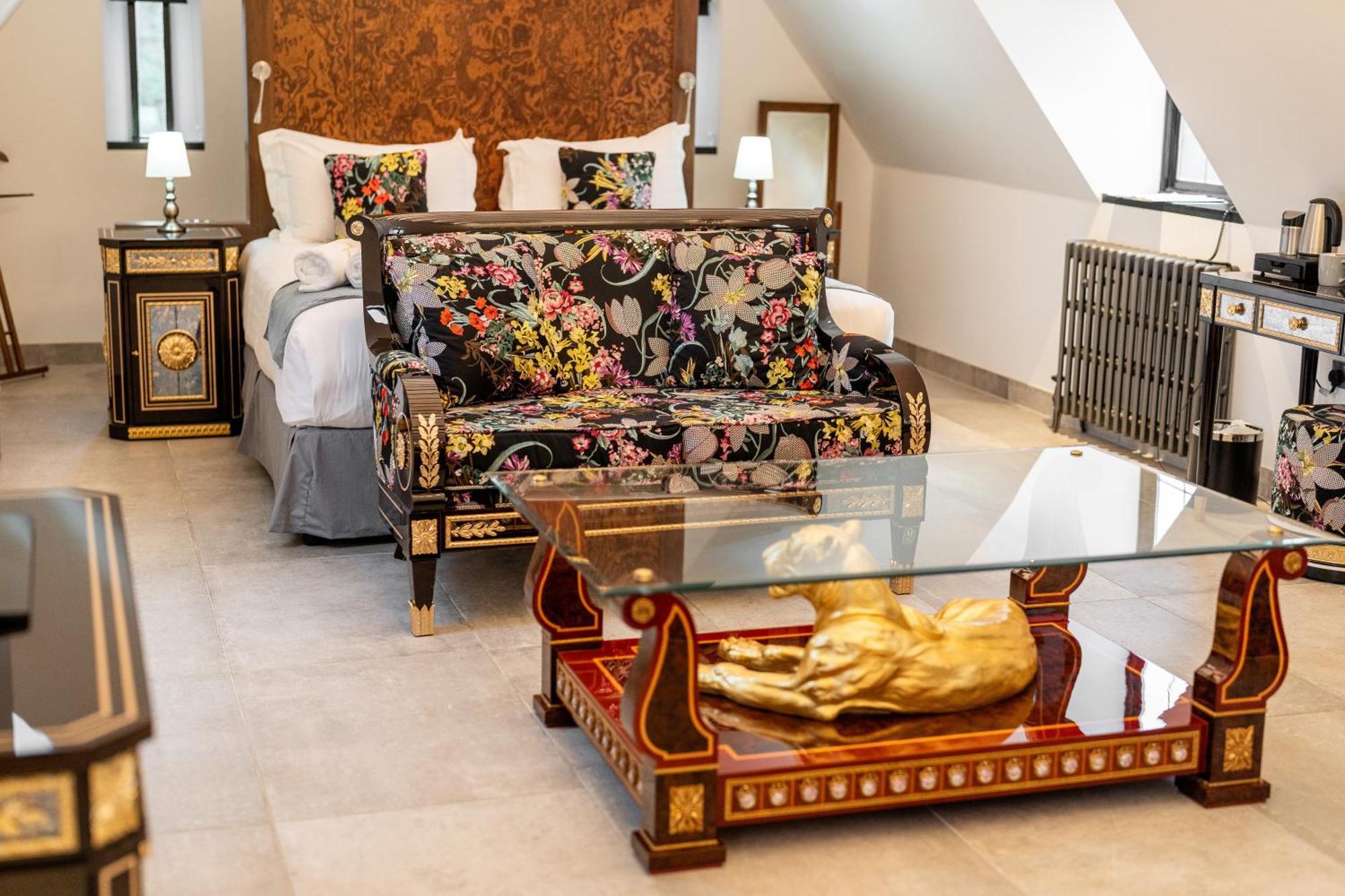 Weston Manor Hotel Kültér fotó