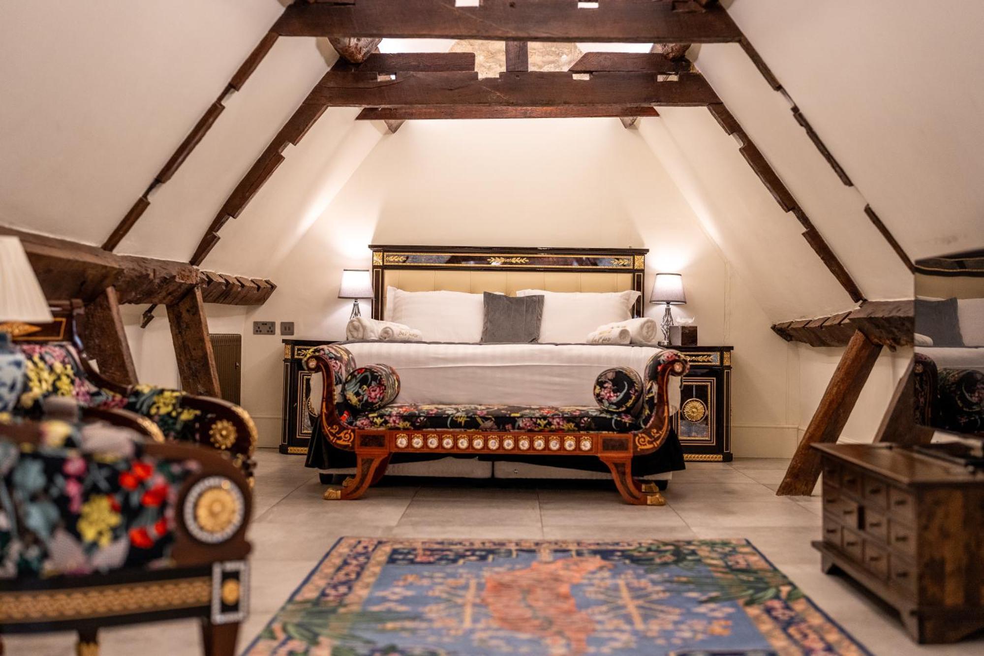 Weston Manor Hotel Kültér fotó