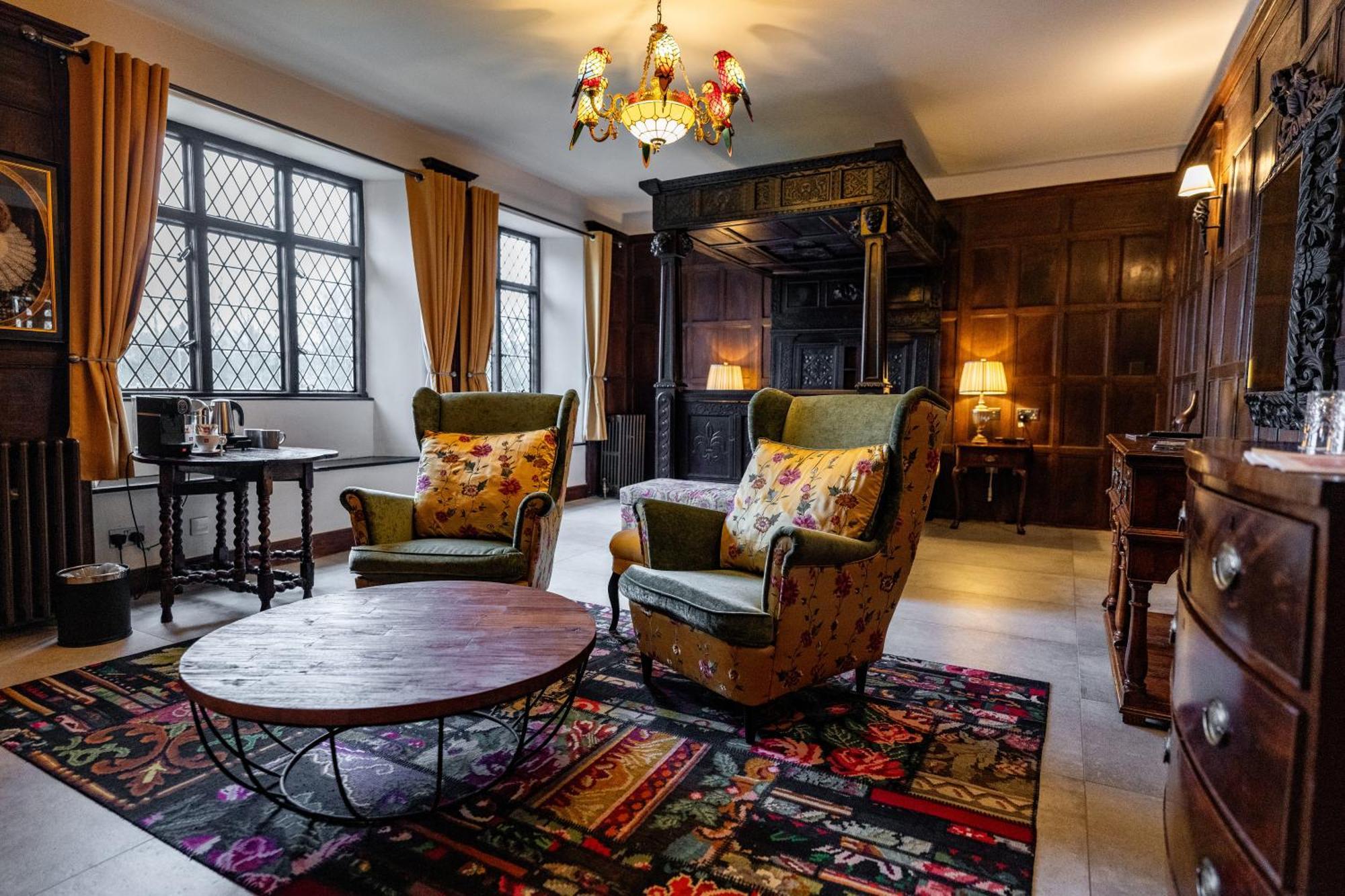 Weston Manor Hotel Kültér fotó